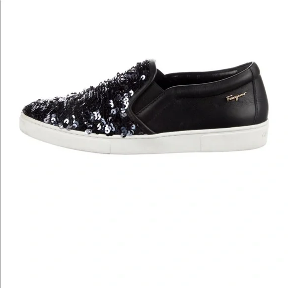 Salvatore Ferragamo | Shoes | Salvatore Ferragamo Black  display picture 1